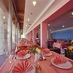 沃奥拉酒店 4*