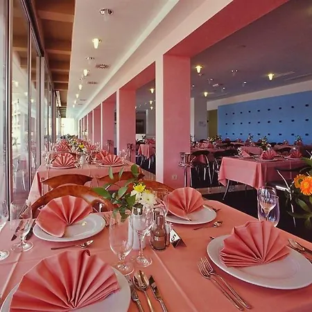 ホテル ウヴァラ 4*