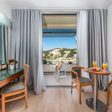 Uvala Hotel